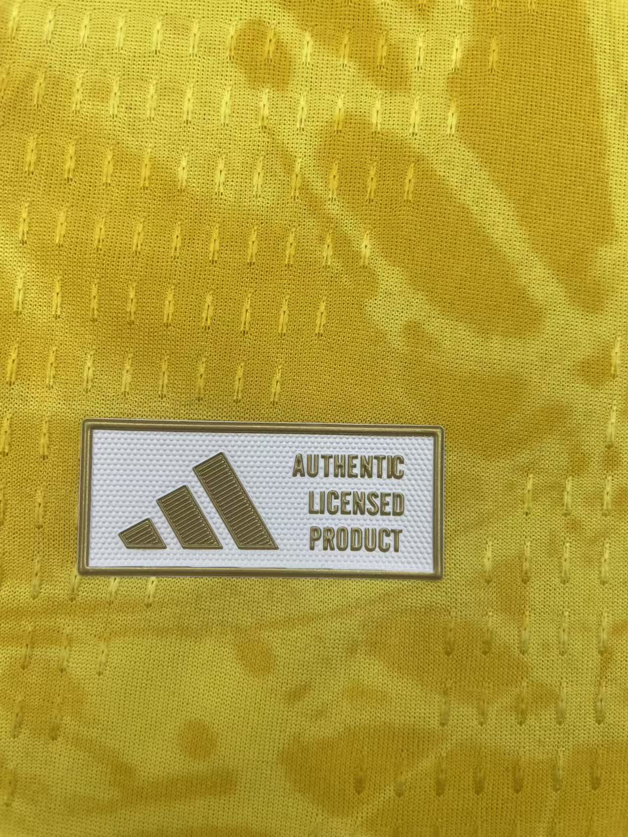 Camisa inspirada en la selección Colombia del mundial